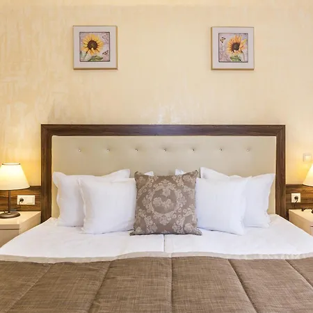 Hotel Venus 2*