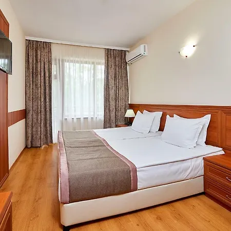 Venus Солнечный берег