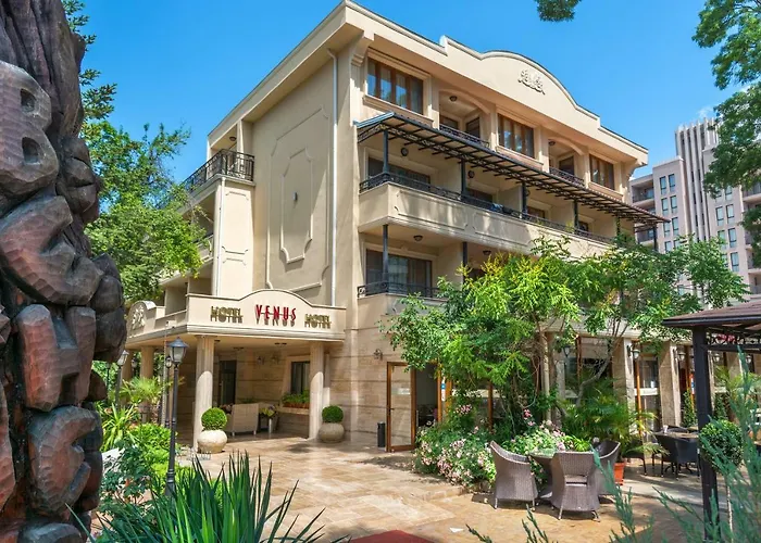 Venus Hotel 2*